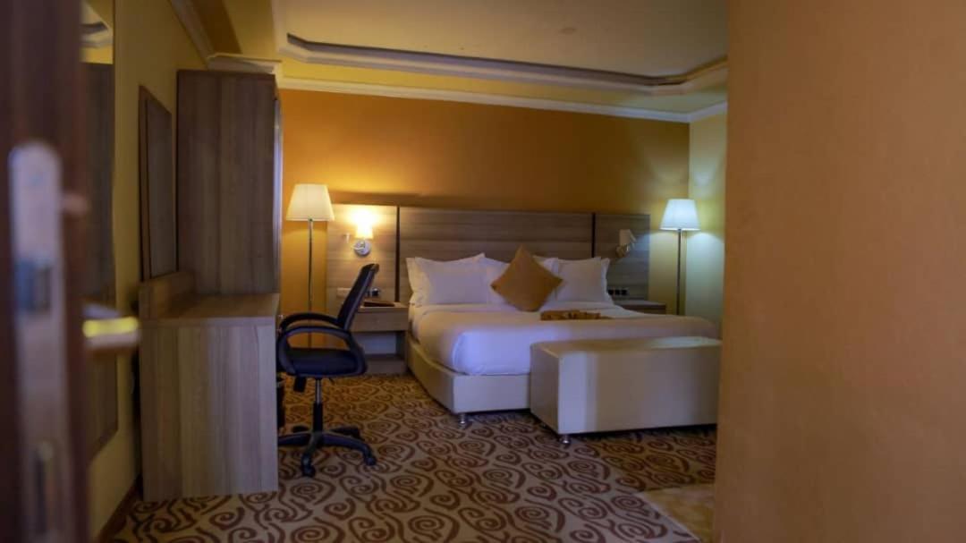 Holiday Hotel Addis Ababa Exterior foto